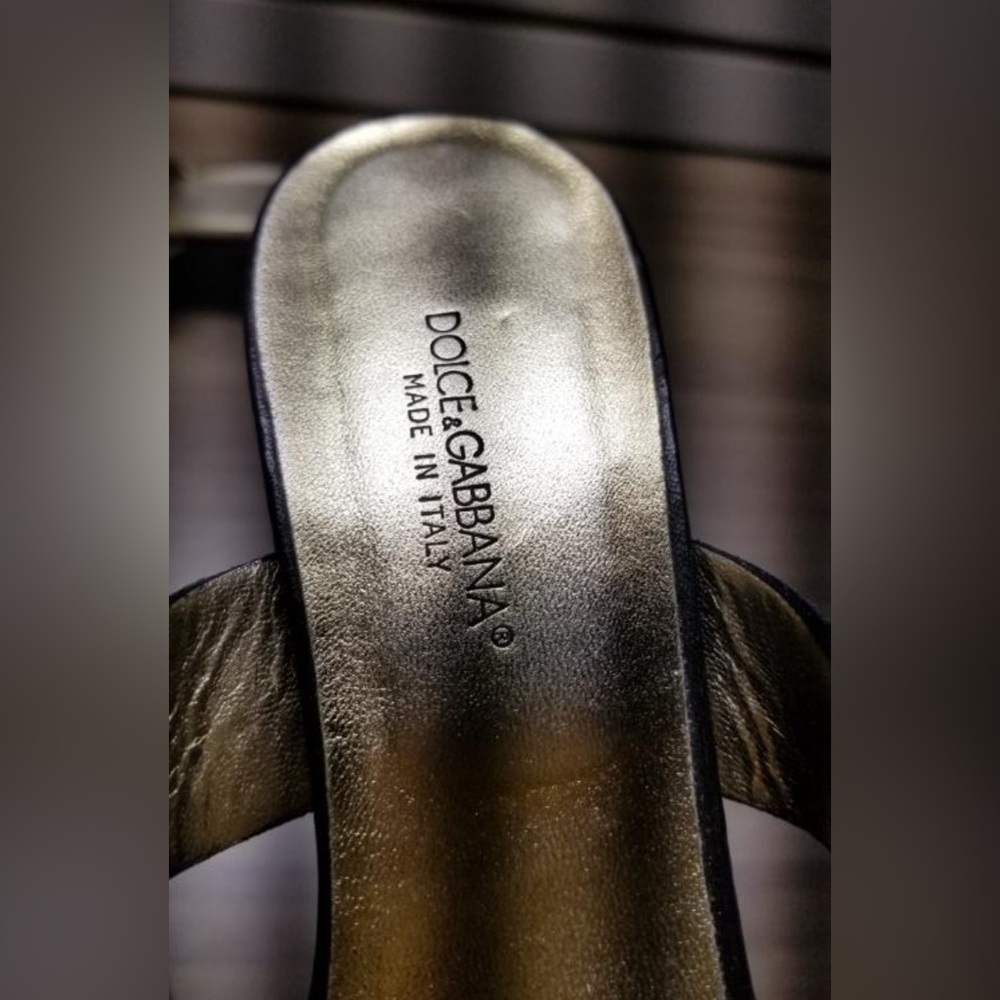Dolce & Gabbana Black and Gold Heels - Picture 7 of 12